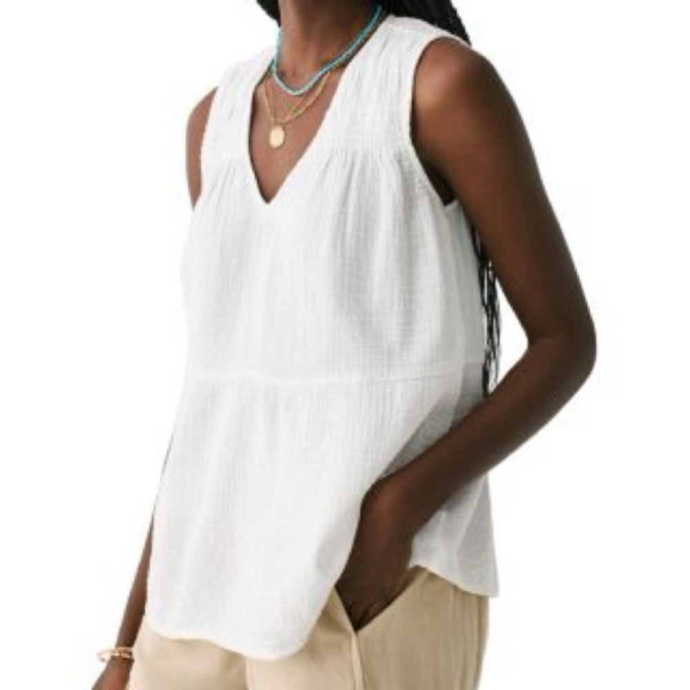 Faherty White Sleeveless V-Neck Textured Blouse
